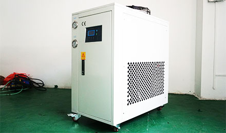 風(fēng)冷式冷水機(jī)優(yōu)勢(shì)有哪些？